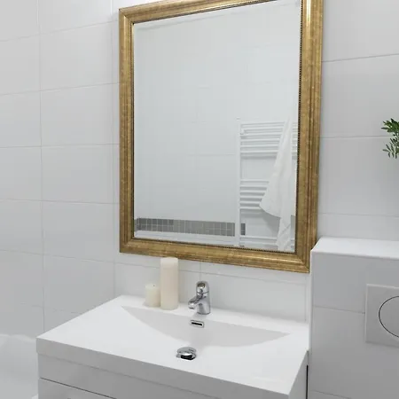 Paris-maison-appartement-7 Chambres Metro Jourdain 別荘 パリ