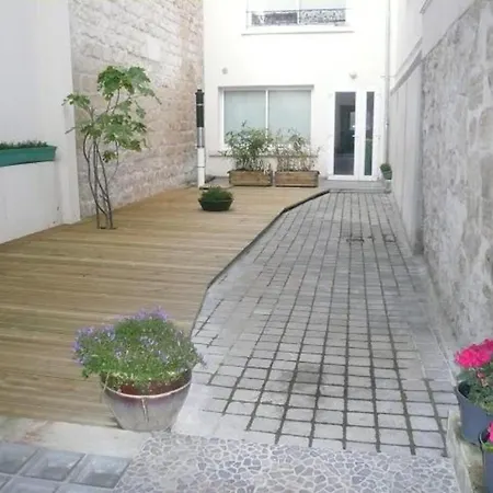 Paris-maison-appartement-7 Chambres Metro Jourdain